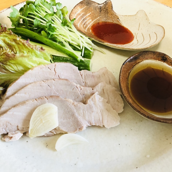 炊飯器で簡単に☆蒸し茹で豚